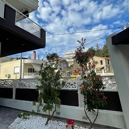 Apartament Aretousa - Center Luxury 1 *
